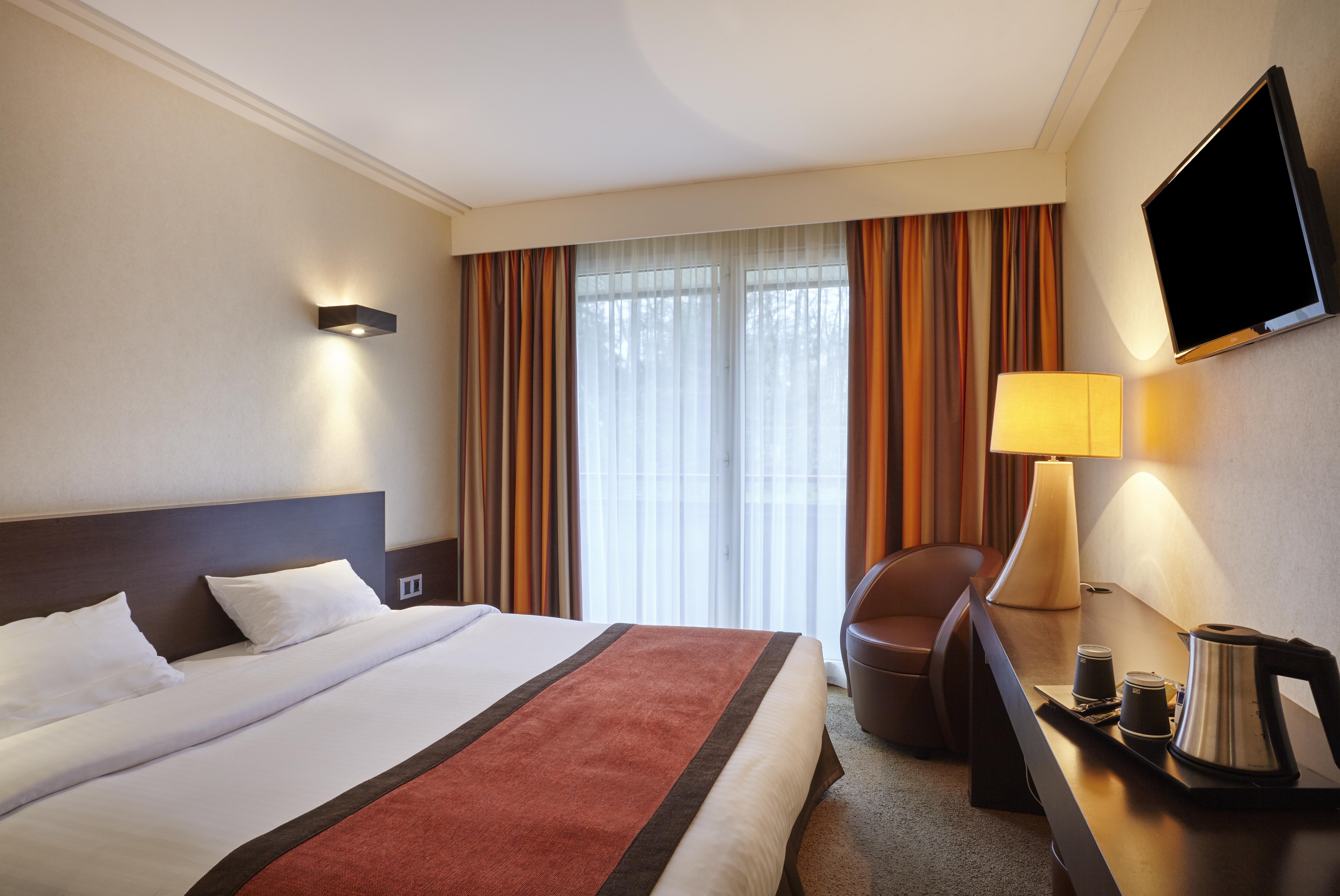 Hotel Spa Du Beryl Bagnoles de l'Orne Normandie Zewnętrze zdjęcie