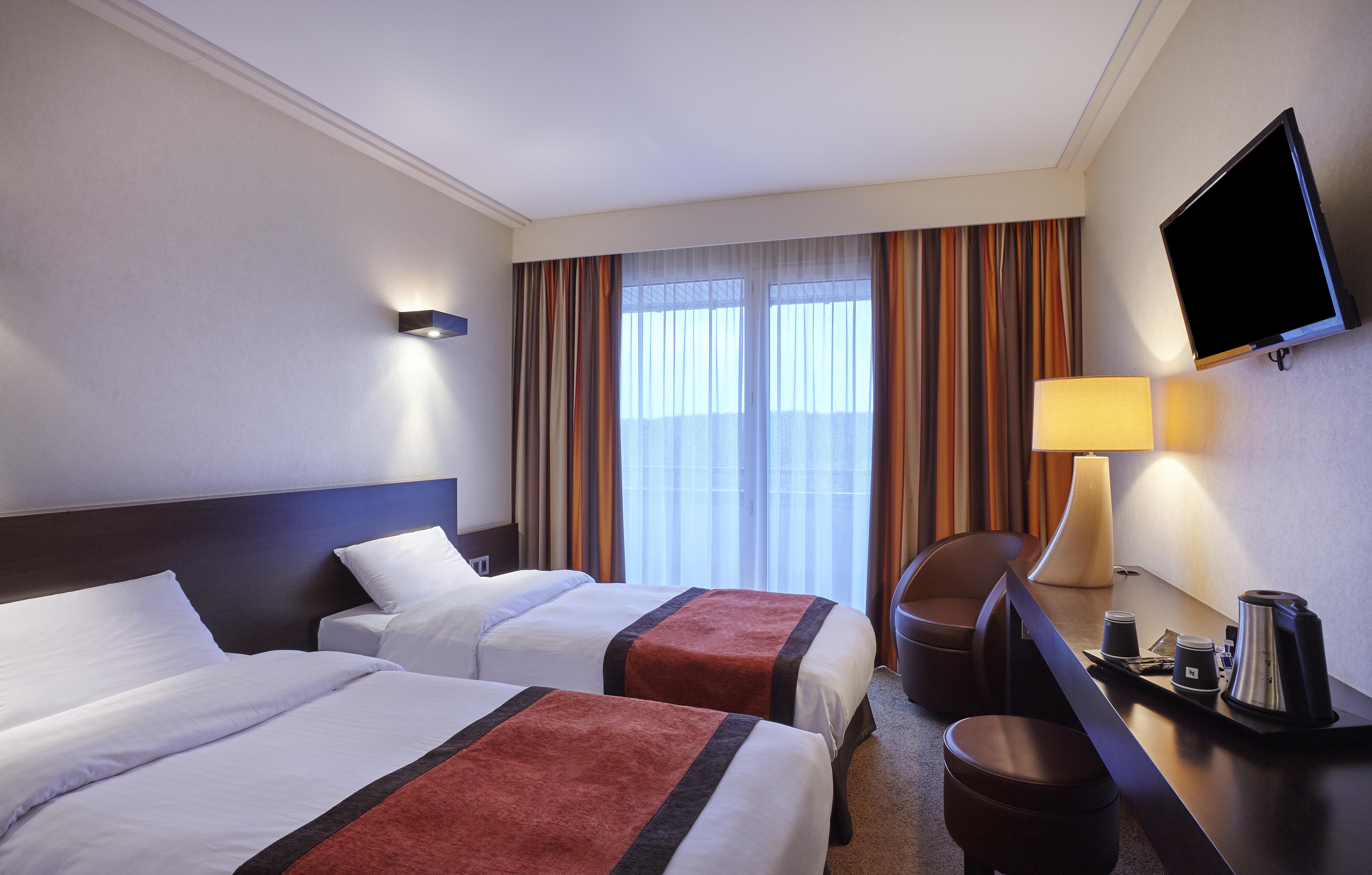 Hotel Spa Du Beryl Bagnoles de l'Orne Normandie Zewnętrze zdjęcie