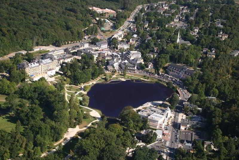 Hotel Spa Du Beryl Bagnoles de l'Orne Normandie Zewnętrze zdjęcie