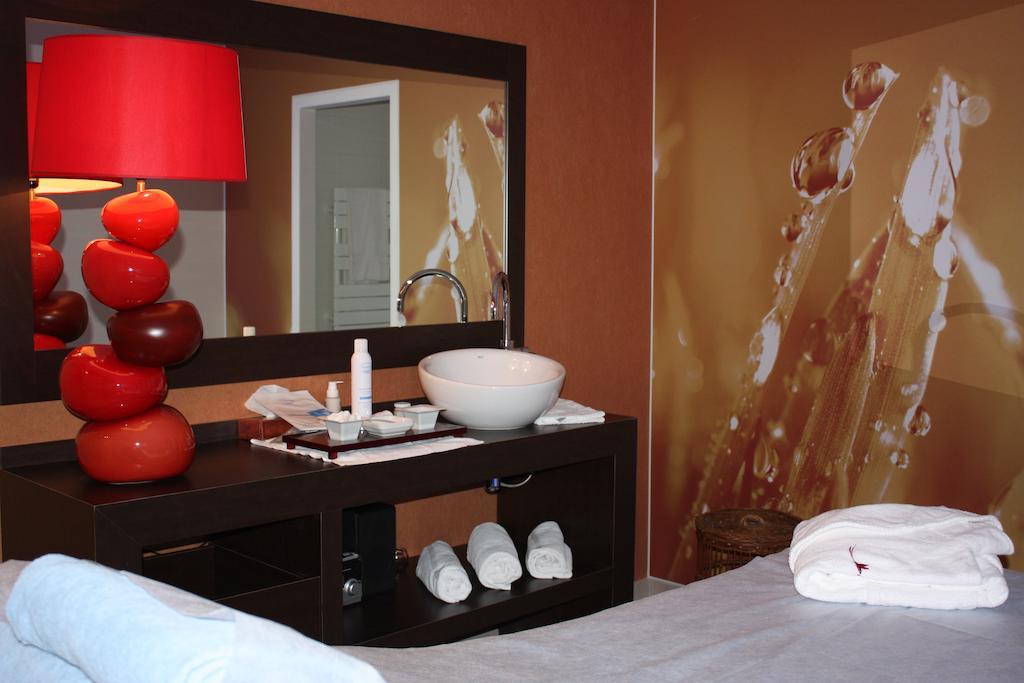 Hotel Spa Du Beryl Bagnoles de l'Orne Normandie Zewnętrze zdjęcie