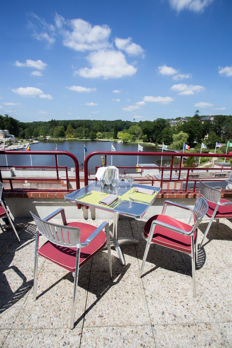 Hotel Spa Du Beryl Bagnoles de l'Orne Normandie Zewnętrze zdjęcie